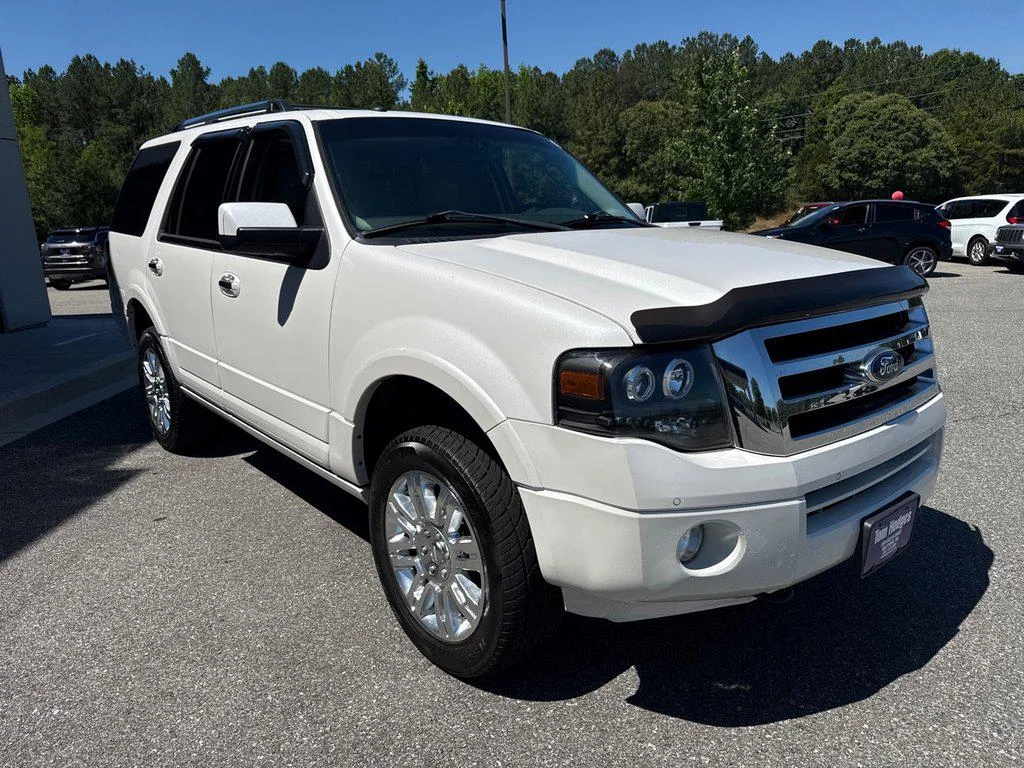 Used 2013 White Platinum Metallic Tri-Coat Ford 4WD 4dr Limited image 3