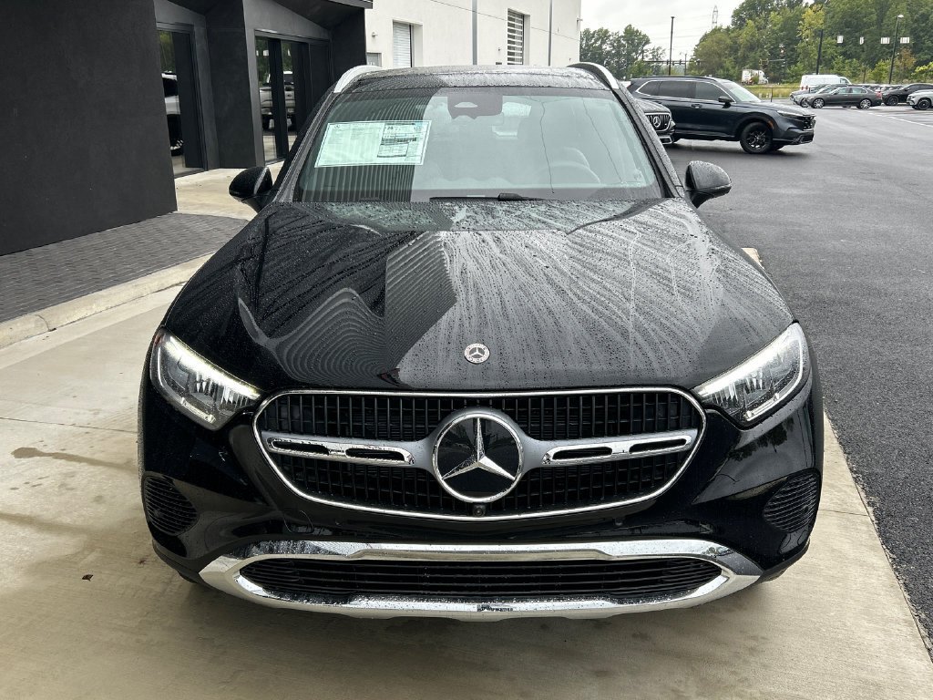 New 2027 Black Mercedes-Benz GLC 300 image 41