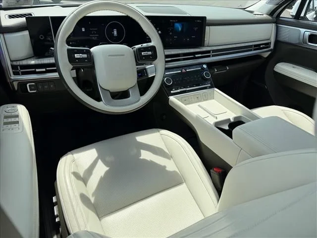 Used 2025 White Hyundai Calligraphy image 9