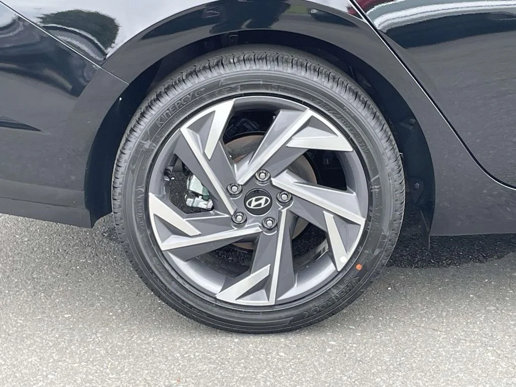 New 2026 Black Hyundai Limited image 7