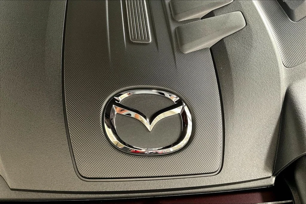Used 2024 Silver Mazda 3.3 Turbo Preferred Plus image 33