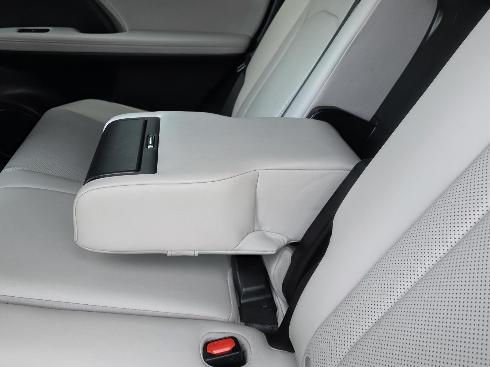 2022 Lexus RX 350 - Photo 9