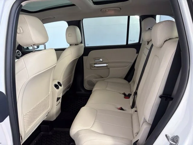 Used 2022  Mercedes-Benz GLB 250 image 42