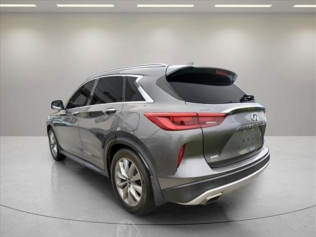 Used 2020 Graphite Shadow INFINITI LUXE image 5