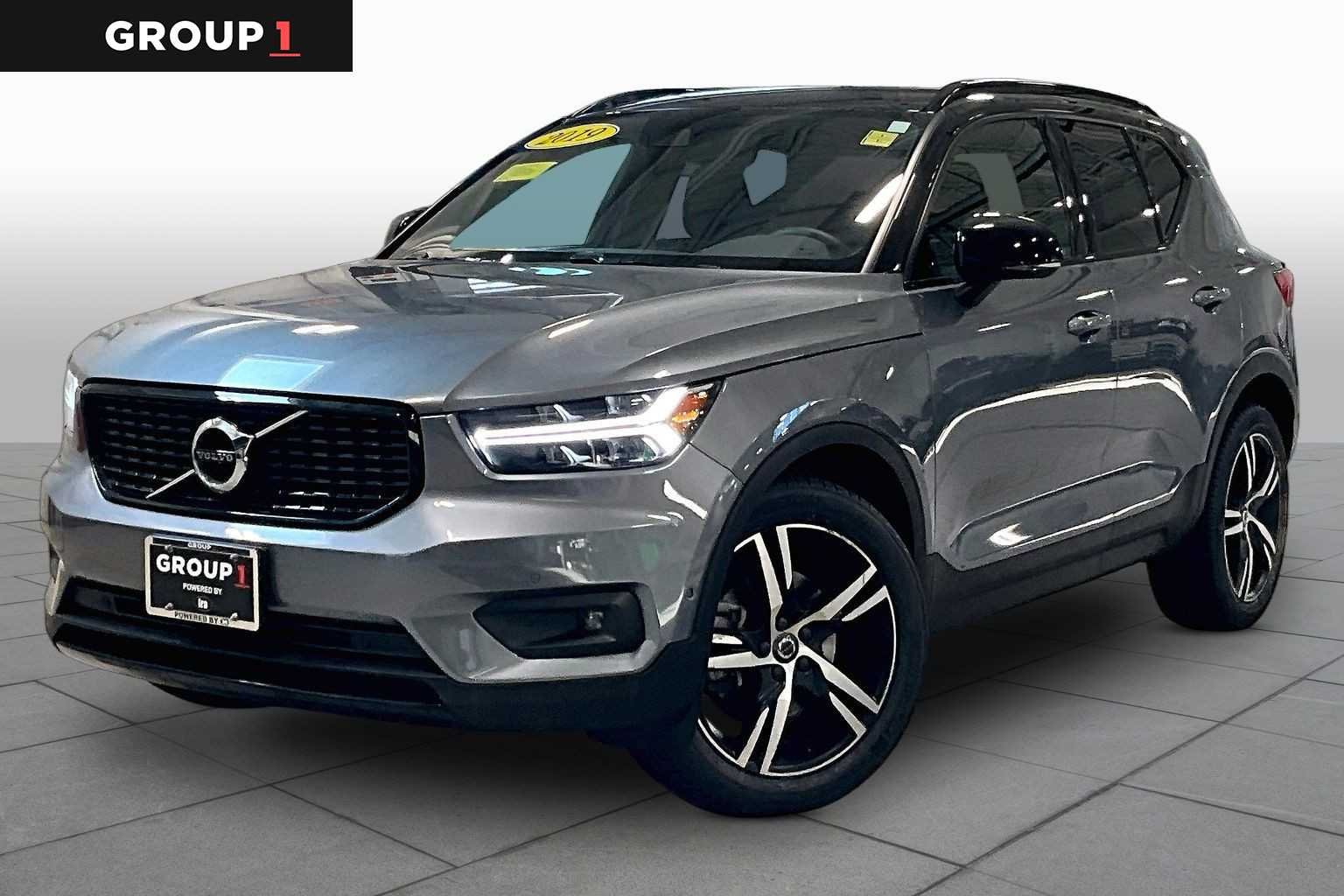 Pre-Owned 2019 Volvo XC40 R-Design