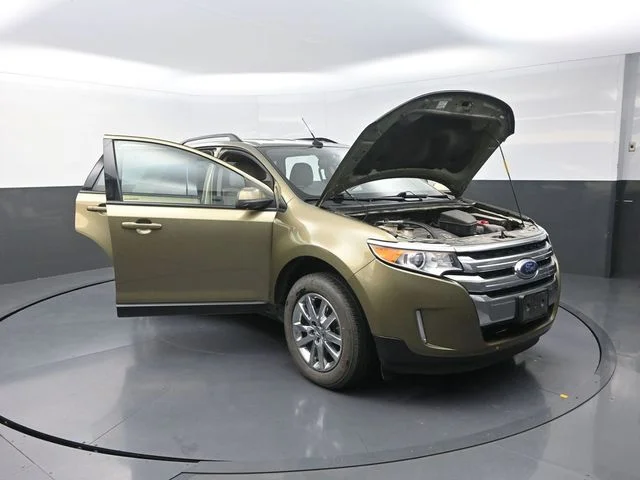 Used 2013  Ford SEL image 39
