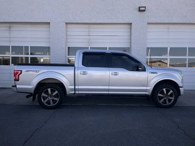 Used 2016 Silver Ford XLT image 1