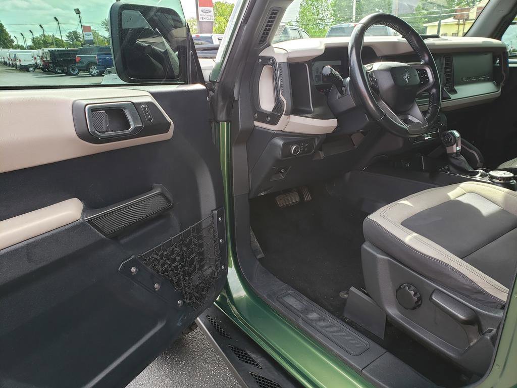 Used 2022 Green Metallic Ford  image 11