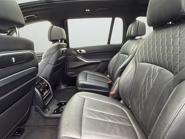 Used 2024 Gray BMW M60i image 24
