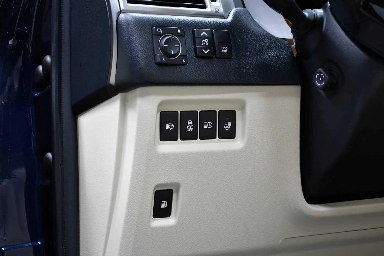 Certified Used 2023 NIGHTFALL MICA Lexus Premium image 14