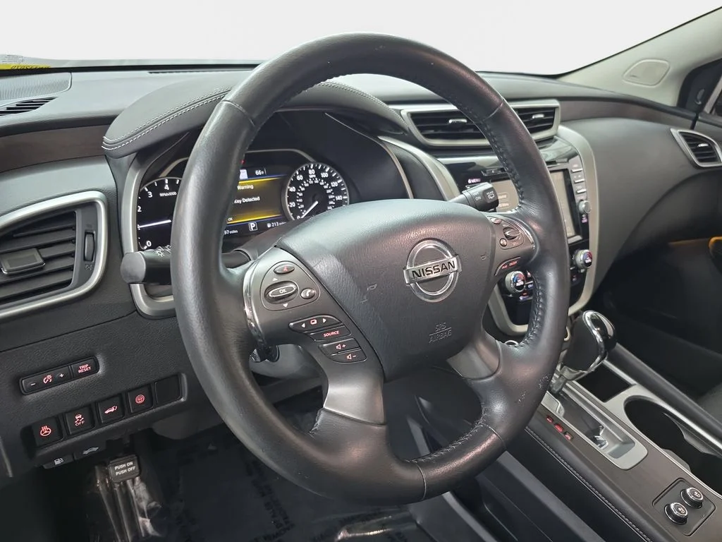 Used 2019 Brown Nissan Platinum image 19