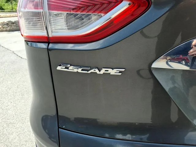 Used 2016 Gray Ford Titanium image 7