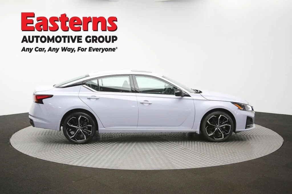 Used 2025 Gray Nissan 2.5 SR image 45