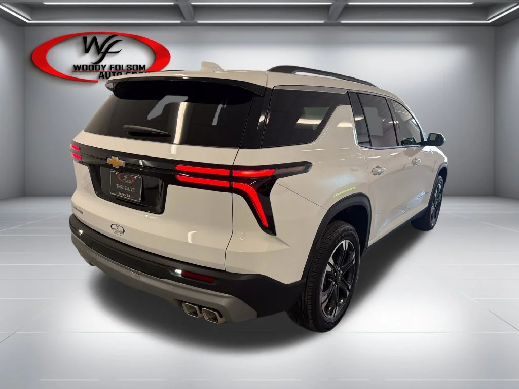 New 2027 Summit White Chevrolet LT image 6