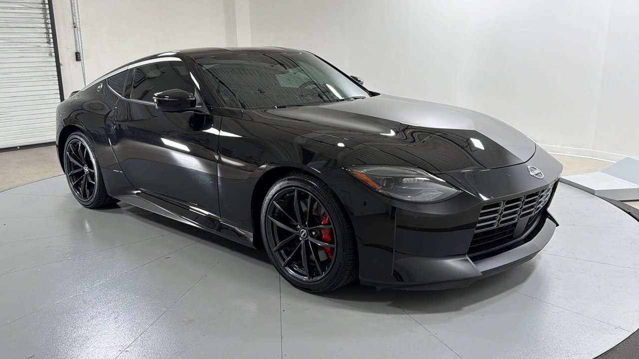 Used 2025 Black Nissan Performance image 3