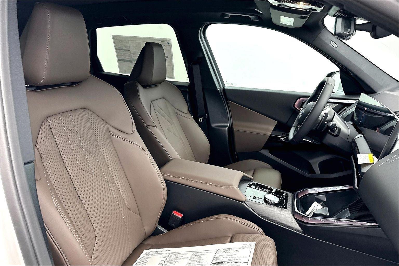 New 2026 Mineral White Metallic BMW 30 xDrive image 15