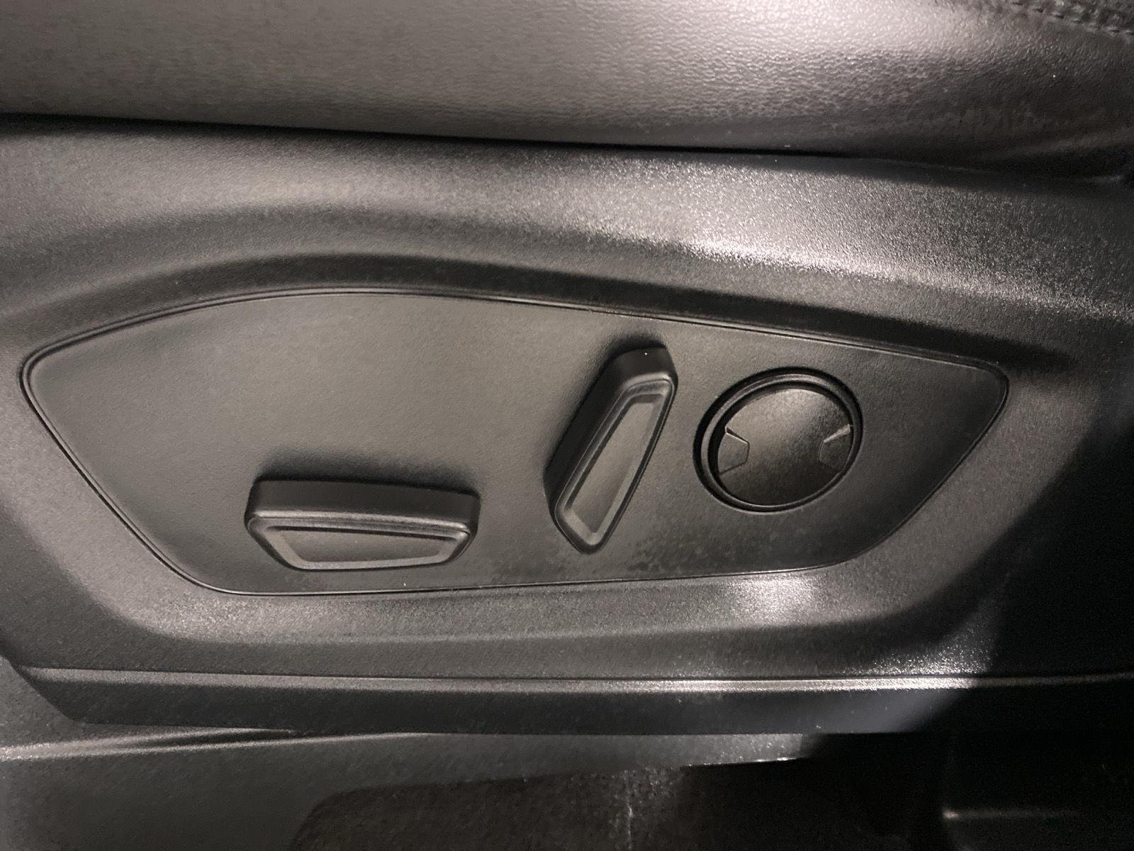 Used 2023 Stone Blue Ford XLT image 14