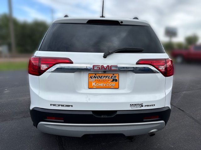 Used 2018 SUMMIT WHITE GMC SLE image 4