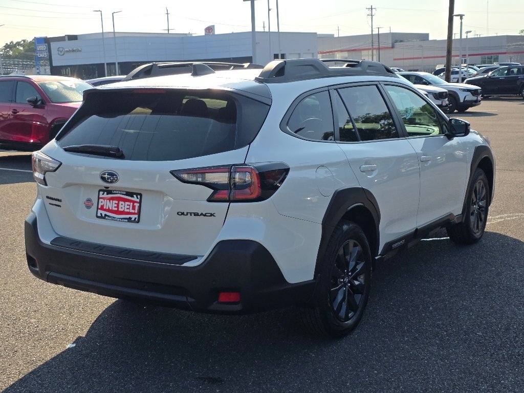 Used 2025 Crystal White Pearl Subaru Onyx Edition image 16