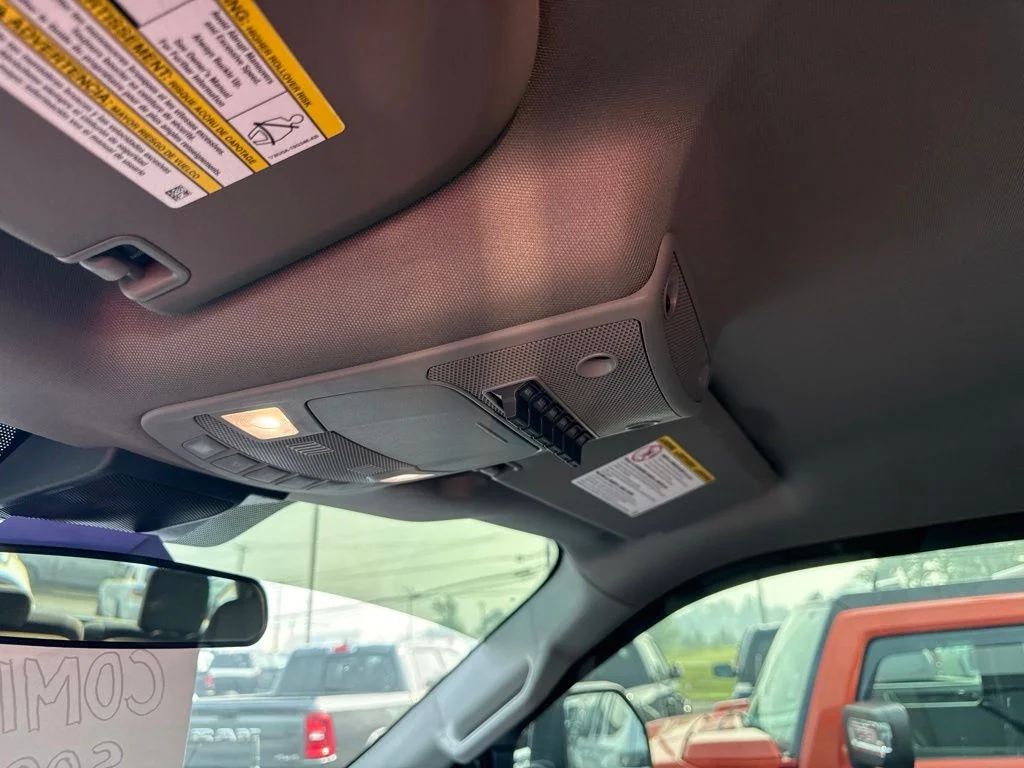 Used 2021 Blue Ford XL image 16