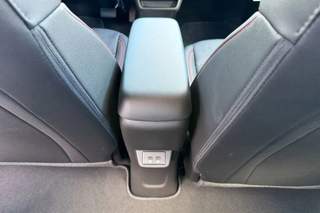 2027 Chevrolet Bolt RS - Photo 21