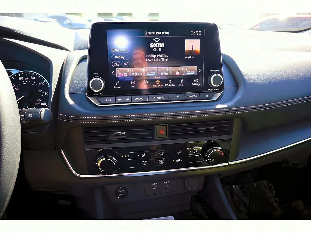 2024 Nissan Rogue S - Photo 17