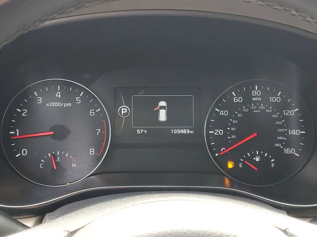 Used 2018 White Kia SX image 26