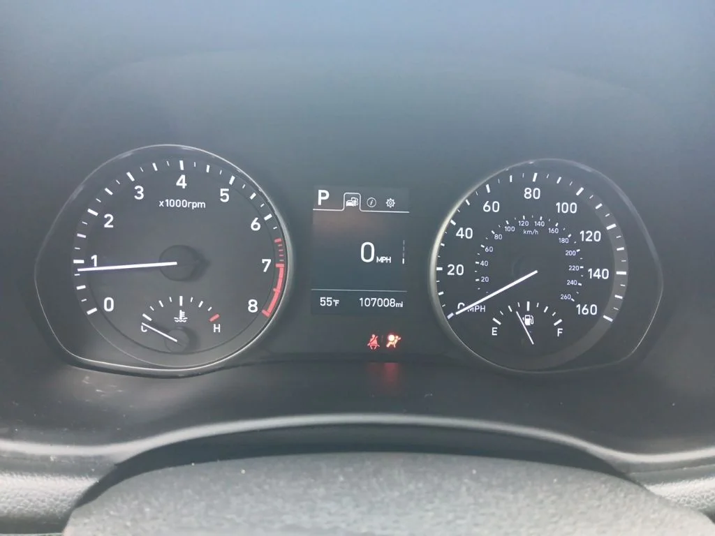 Used 2018 Electric Blue Metallic Hyundai Base image 18