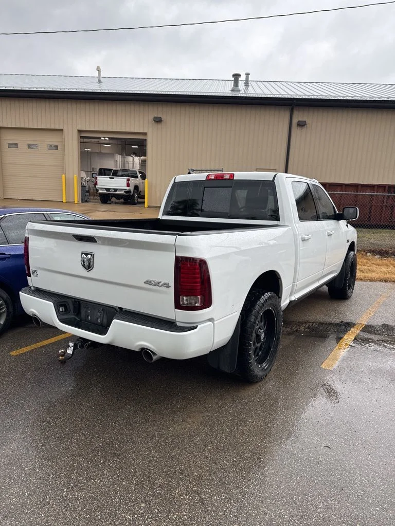 Used 2015 White Ram Sport image 7