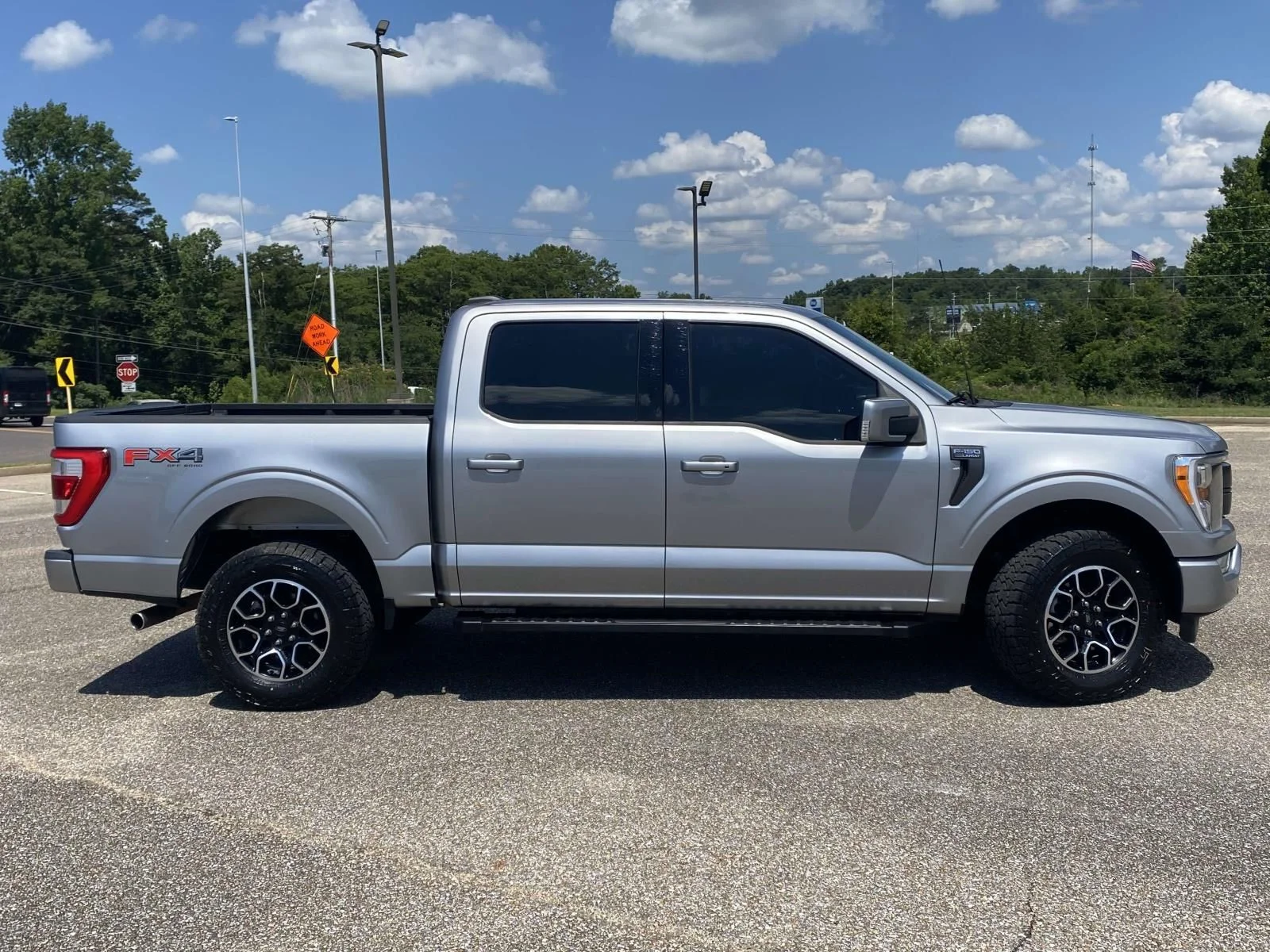 Used 2022 Silver Ford Lariat image 8