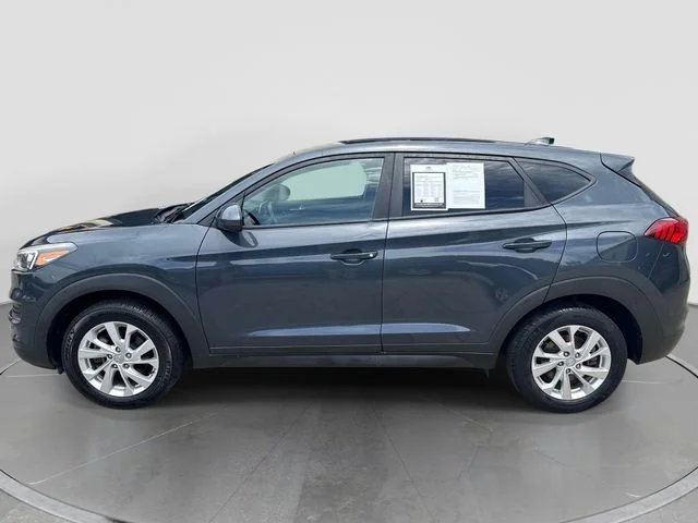 Used 2019 Blue Hyundai SE image 7
