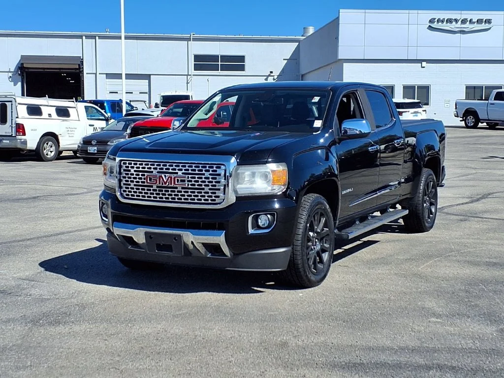 Used 2020 GMC Canyon Denali with VIN 1GTP6EE13L1218525 for sale in Kansas City