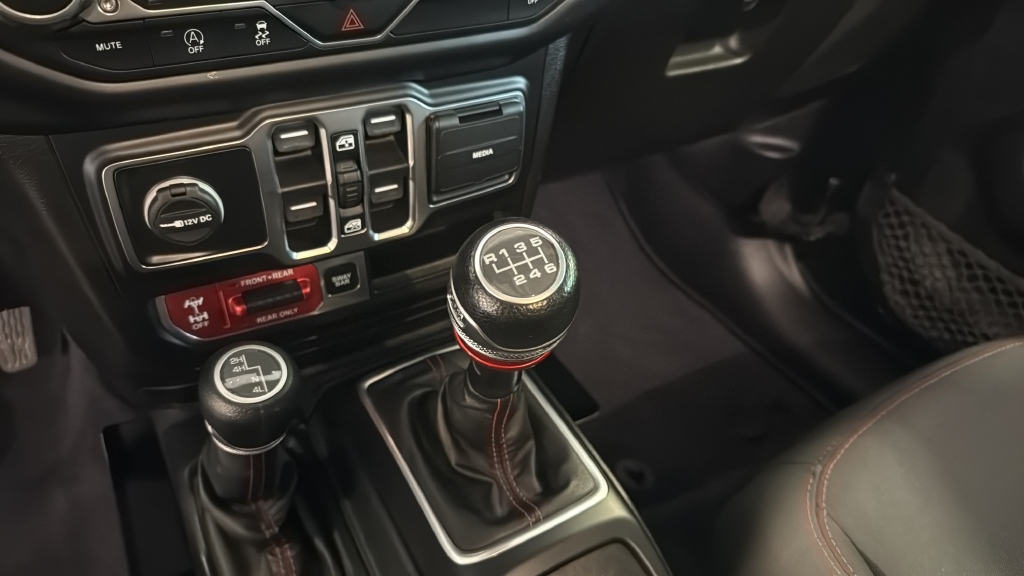 Used 2019 Black Jeep Unlimited Rubicon image 41