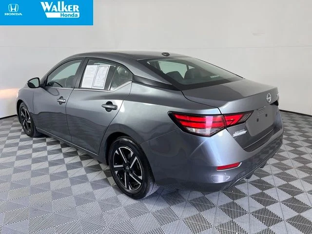 Used 2025 Gray Nissan SV image 5