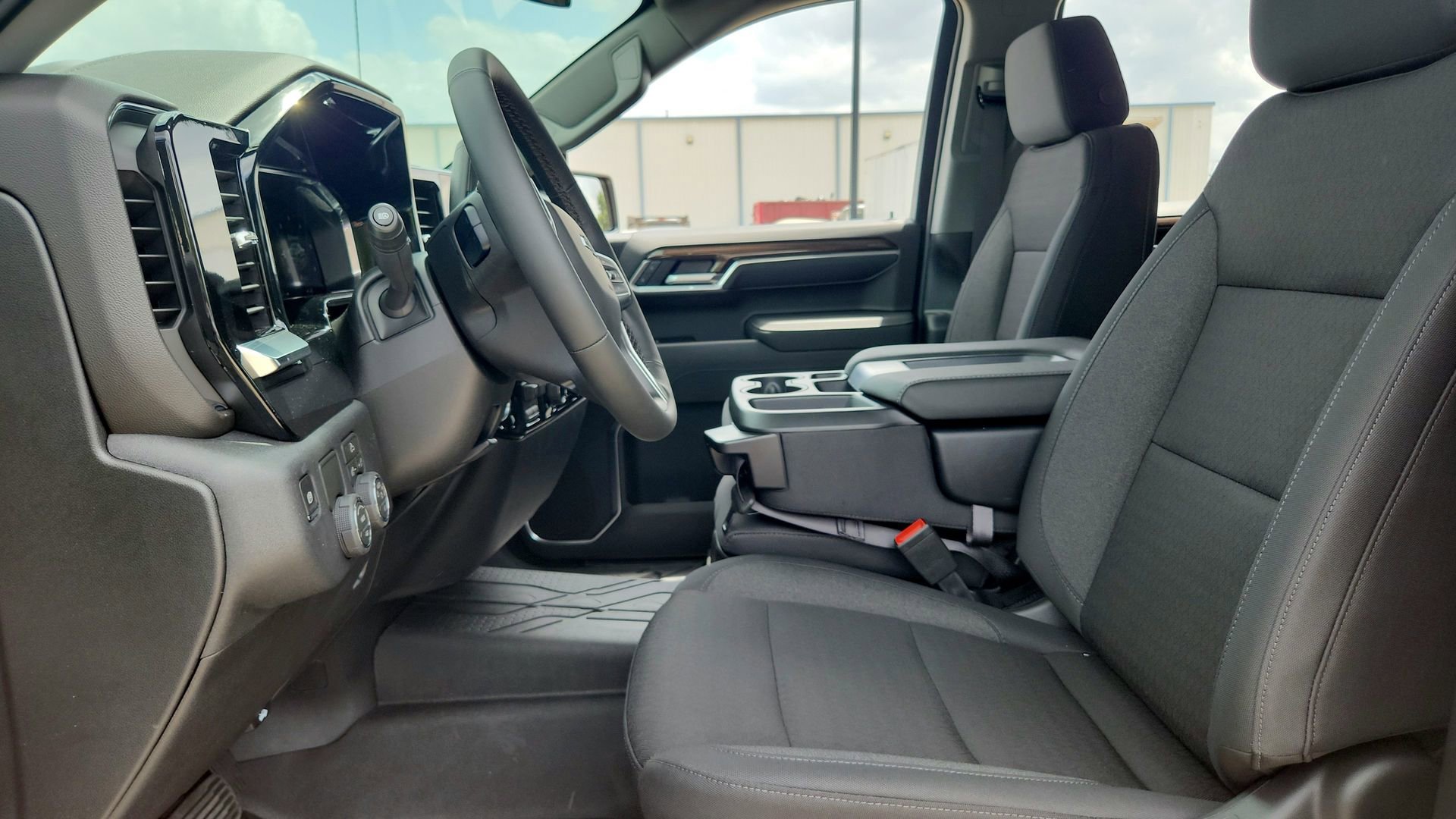 2026 Chevrolet Silverado 1500 RST - Photo 13