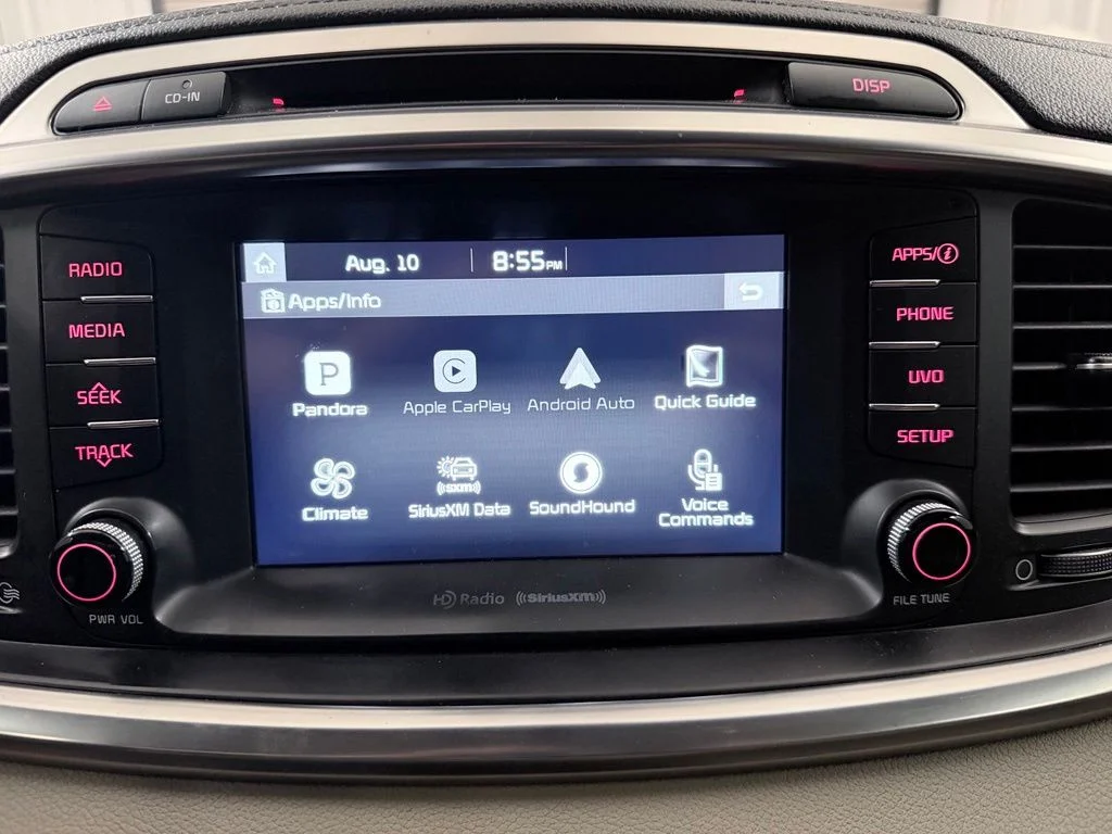 Used 2017 Snow White Pearl Kia EX image 18
