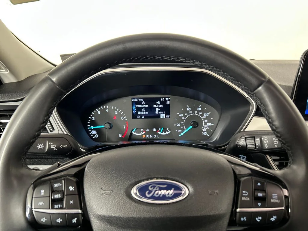 Used 2022 Gray Ford SEL image 13