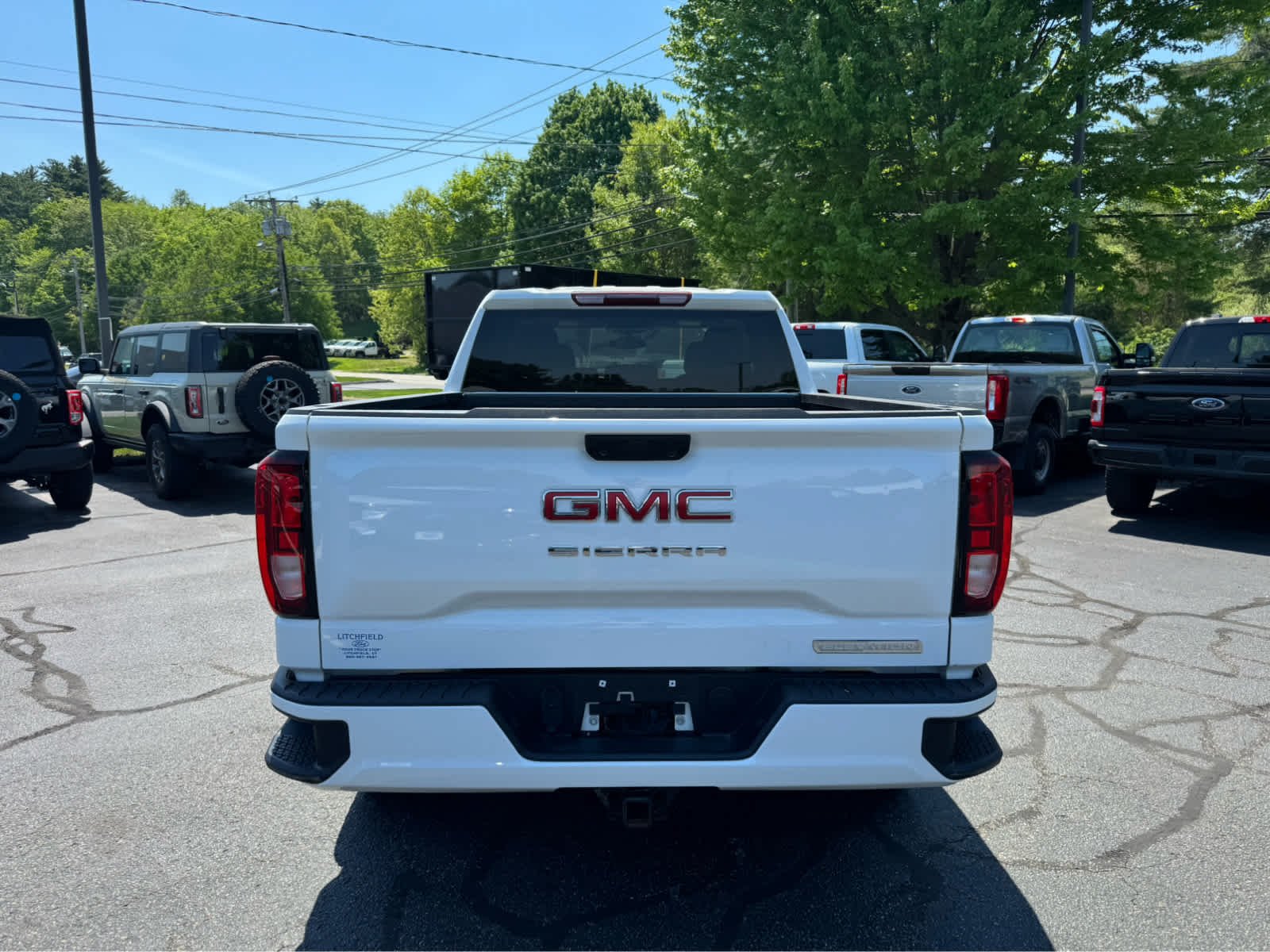 Used 2024 Summit White GMC Elevation image 4
