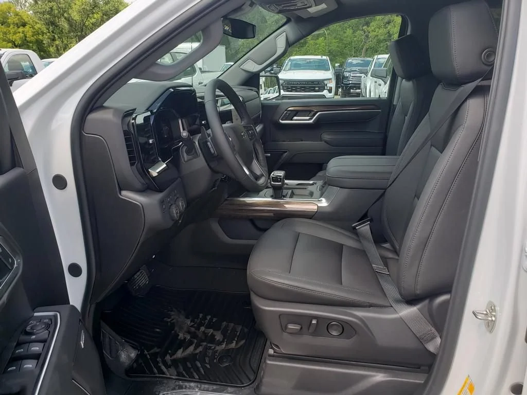2026 Chevrolet Silverado 1500 RST - Photo 25