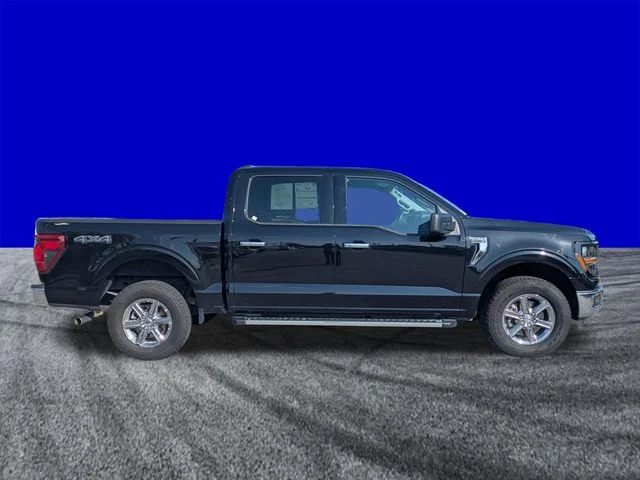 Certified Used 2025 Agate Black Metallic Ford XLT image 3
