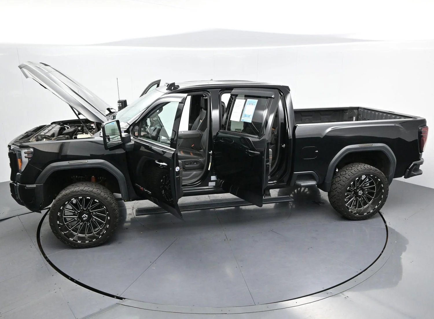Used 2024 Onyx Black GMC AT4 image 41