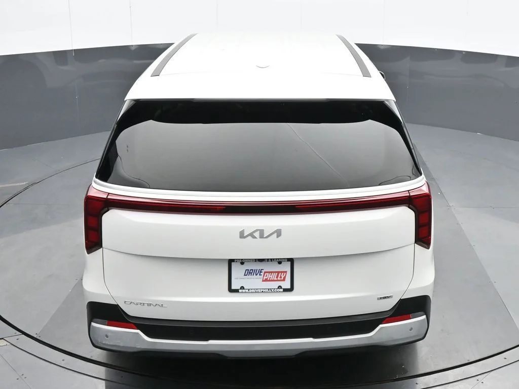 Used 2026 White Kia LXS image 22