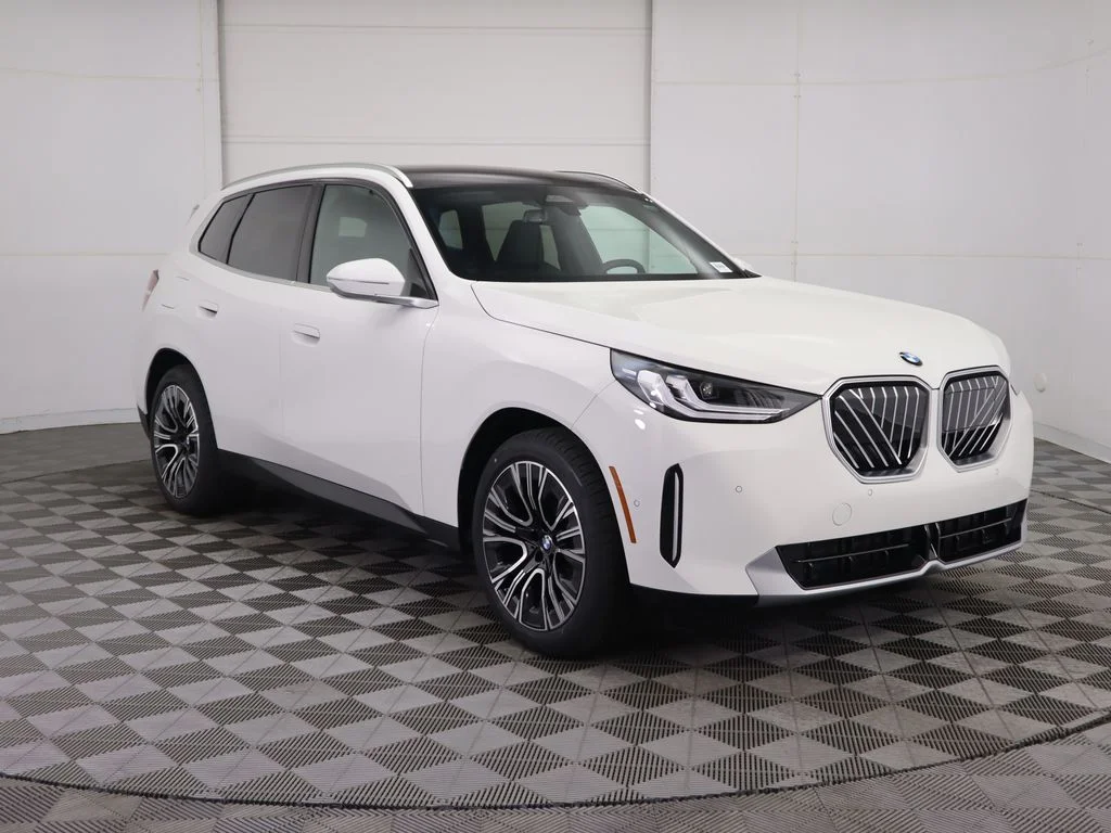 Used 2026 White BMW 30 xDrive image 3