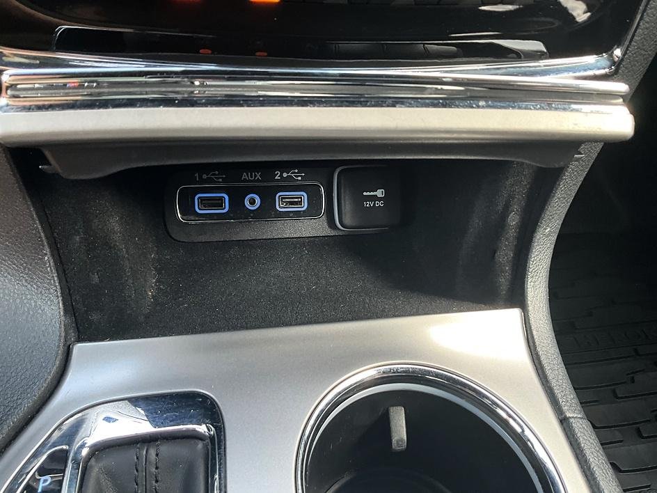 Used 2021 Black Jeep Limited image 23
