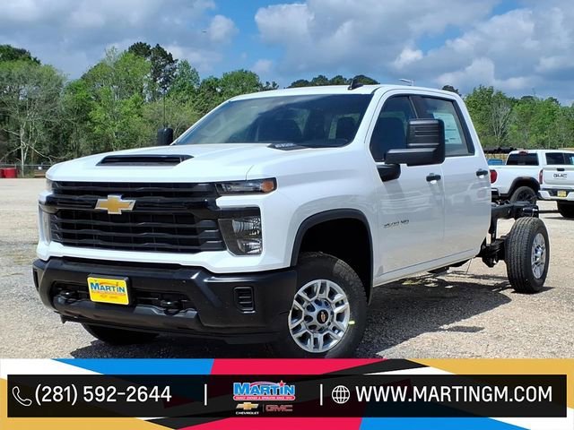 Summit White 2026 Chevrolet Silverado 2500HD Work Truck Crew Cab LB 4WD Pickup Truck Four-Wheel Drive