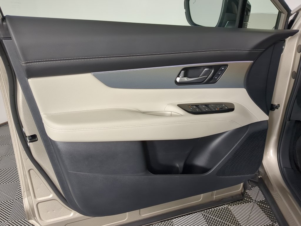 New 2026 Champagne Silver Metallic Nissan SL image 12