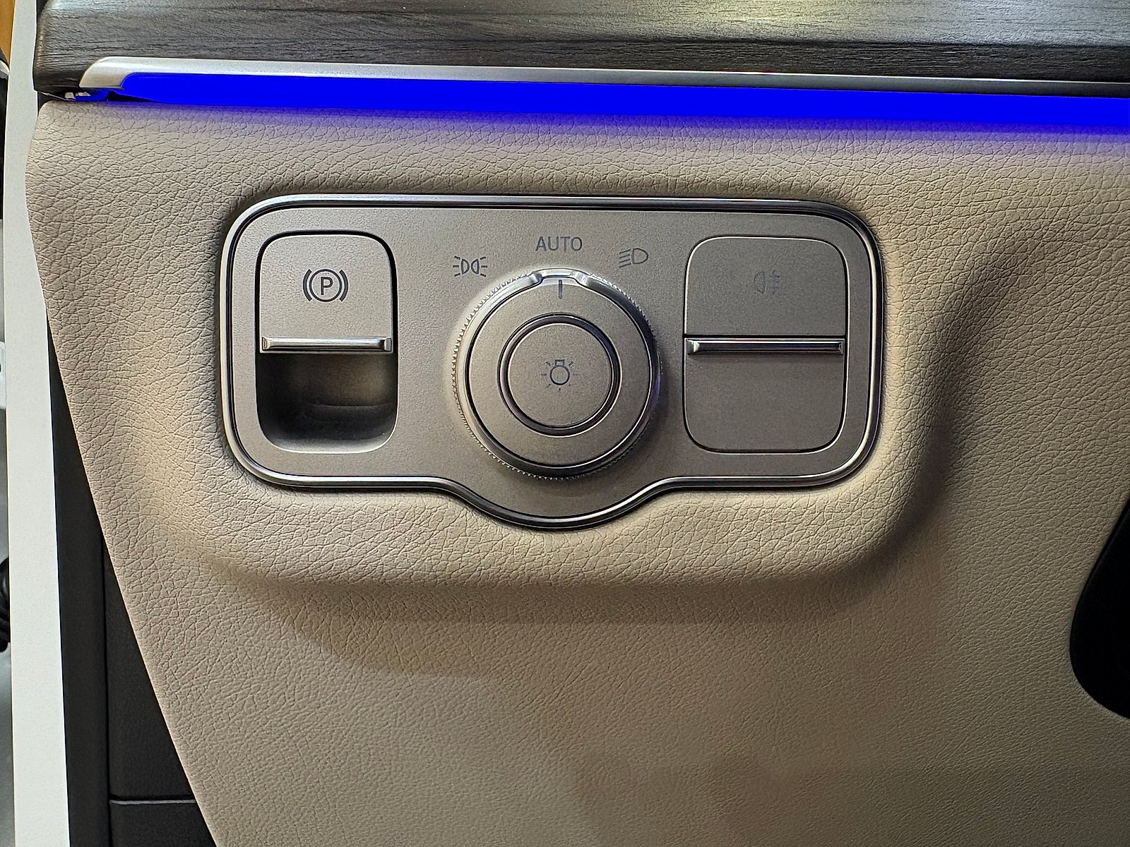 New 2027 Polar White Mercedes-Benz GLS 450 image 16