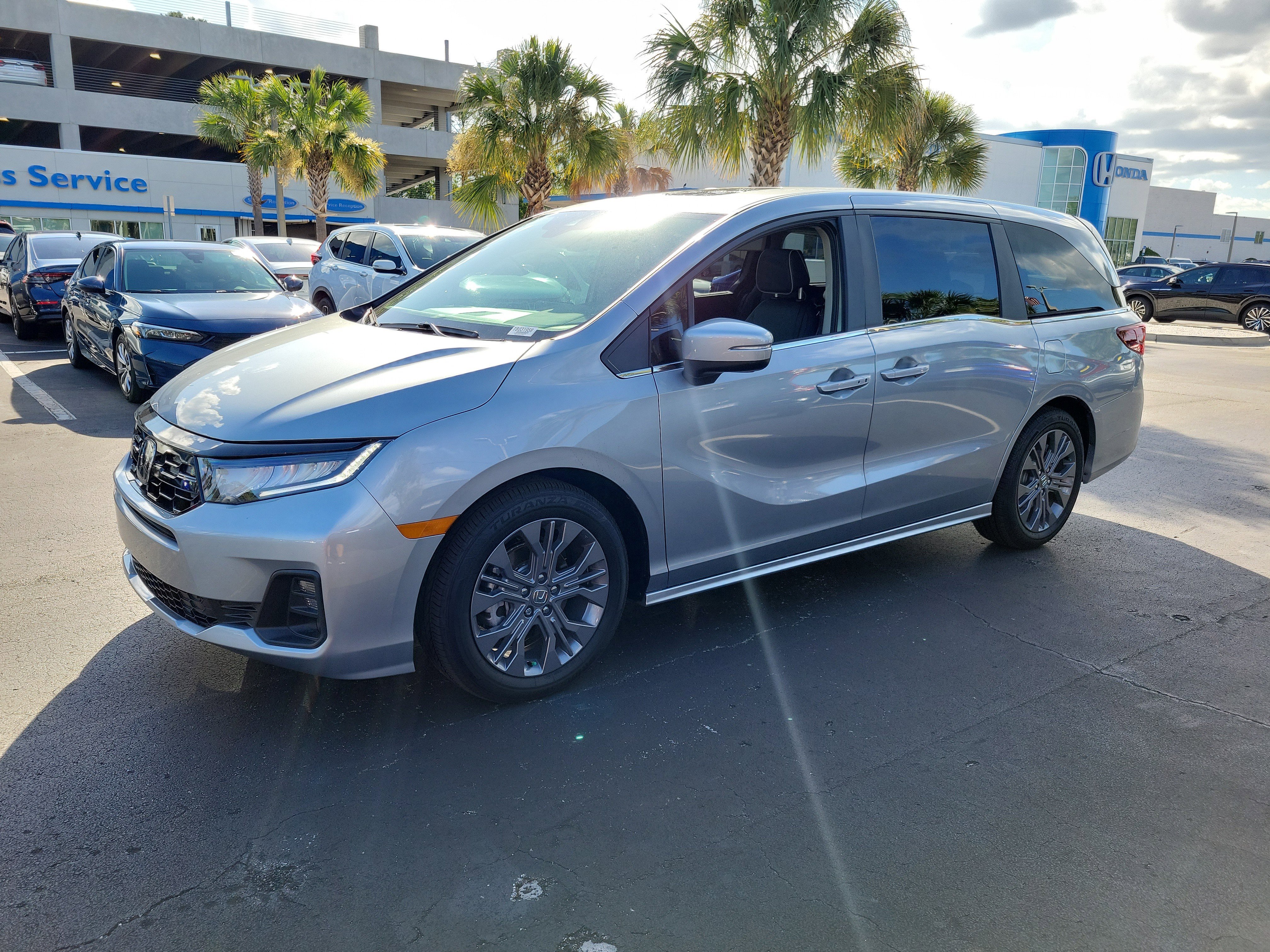 2026 Honda Odyssey Touring - Photo 44