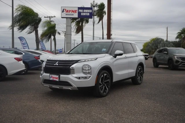 2024 Mitsubishi Outlander SE