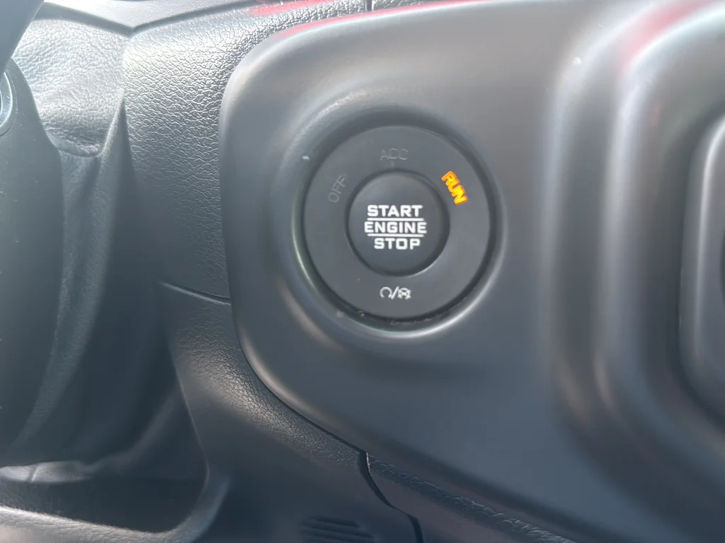 Used 2021 Red Jeep Unlimited Rubicon image 11